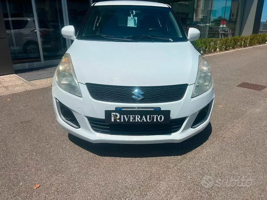 Usata Suzuki Swift 75 CV (55 kW) 2014 Bianco Utilitaria