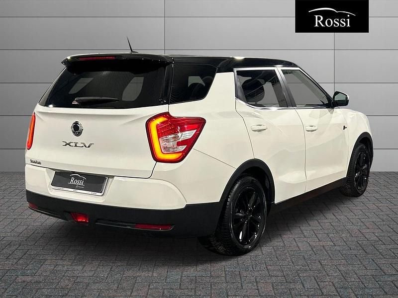 Usata Ssangyong (KGM) XLV 128 CV (94 kW) 2018 Bianco SUV