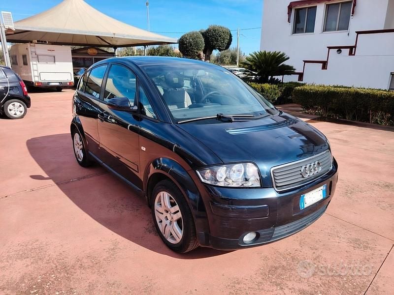 Usata Audi A2 75 CV (55 kW) 2004 Nero Utilitaria