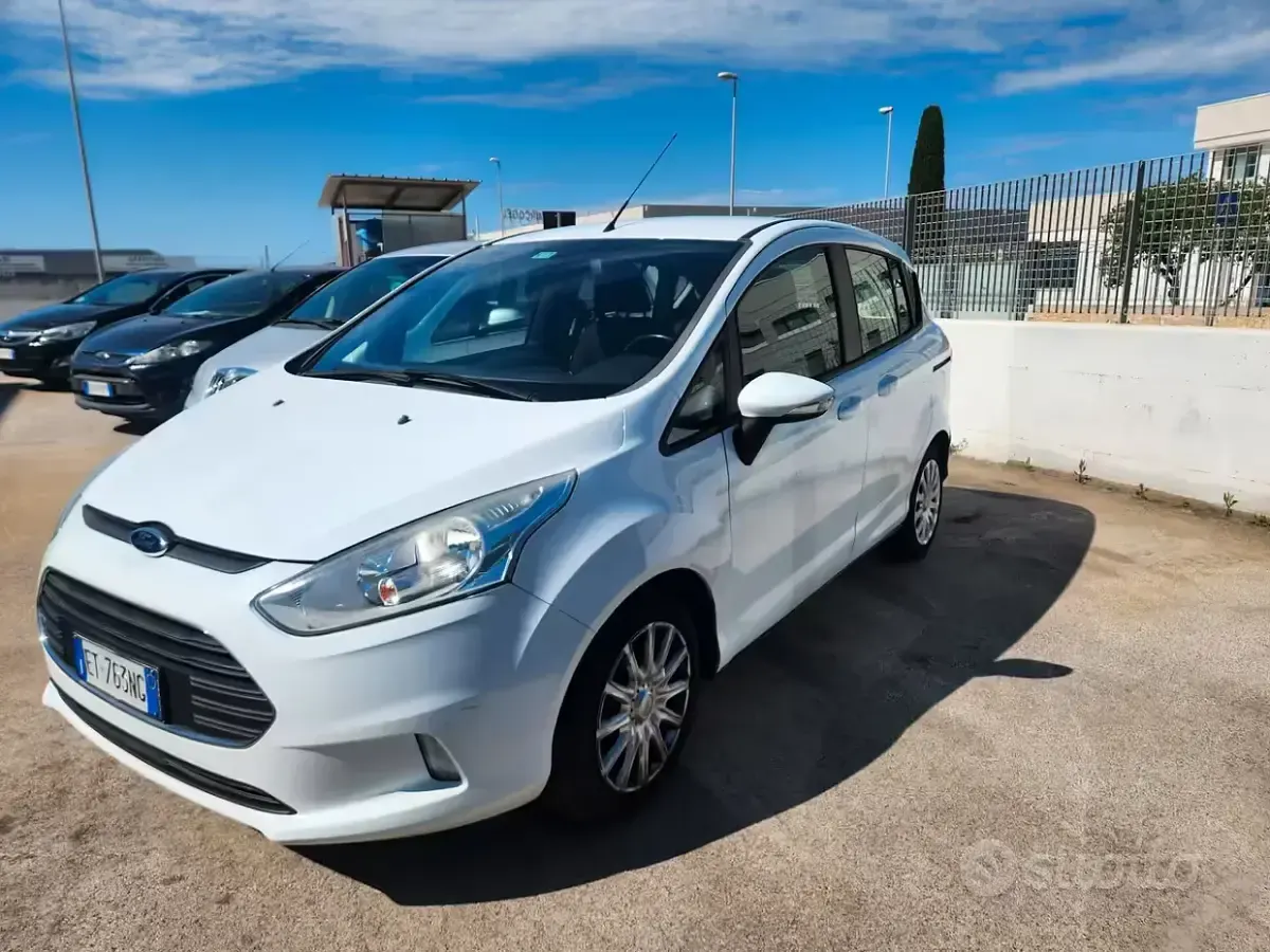 Usata Ford B-MAX Titanium 75 CV (55 kW) 2014 Bianco Monovolume