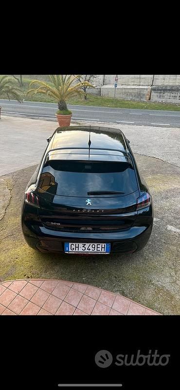 Nero Usata 2021 Peugeot e-208 Due volumi | 13.700 € - Immagine 1/4