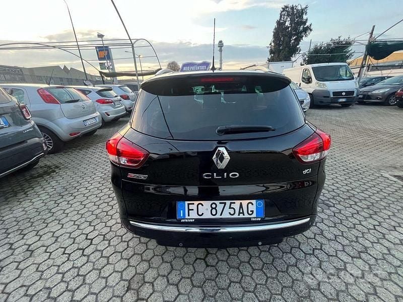 Usata Renault Clio GrandTour 90 CV (66 kW) 2016 Nero Station wagon