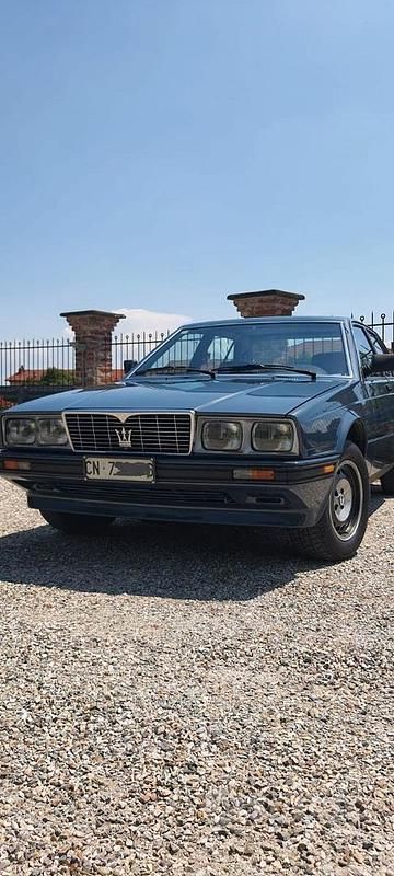 Usata Maserati Biturbo 203 CV (149 kW) 1989 Blu Berlina