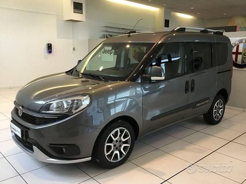 Usata Fiat Doblò Trekking 120 CV (88 kW) 2017 Other Monovolume