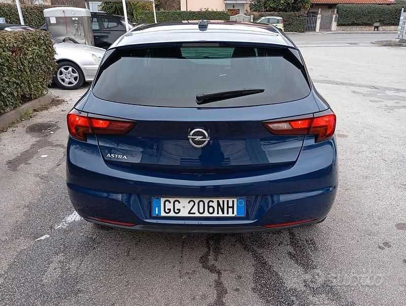 Usata Opel Astra 122 CV (89 kW) 2021 Blu Berlina