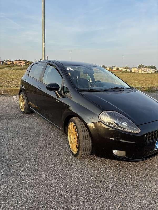 Usata Fiat Grande Punto Dynamic 120 CV (88 kW) 2008 Utilitaria
