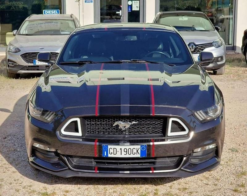 Usata Ford Mustang Fastback 314 CV (230 kW) 2016 Bianco Coupé