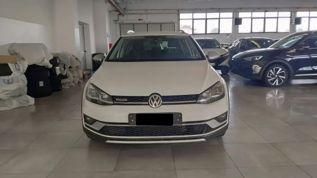 Usata VW Golf Alltrack Executive 150 CV (110 kW) 2018 Bianco Station wagon