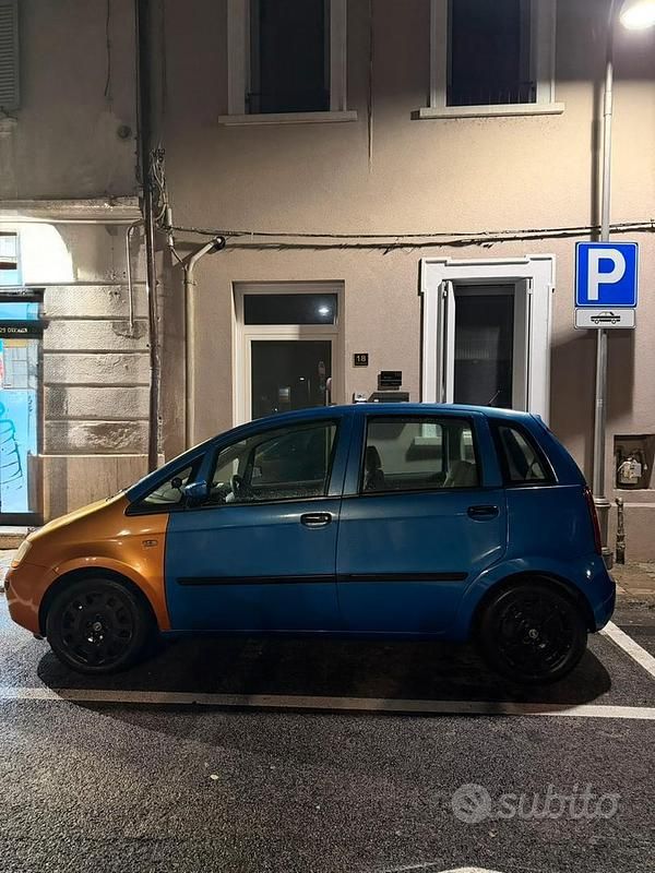 Usata Fiat Idea 2004 Blu Monovolume