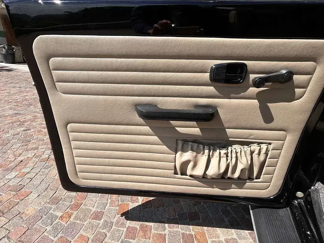 Usata VW Käfer 44 CV (32 kW) 1976 Nero Cabrio