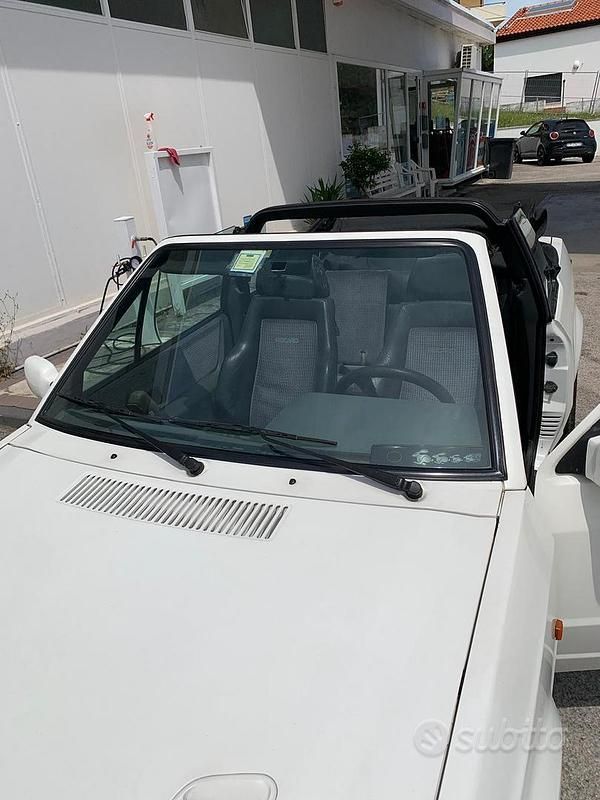 Usata Ford Escort Cabriolet 105 CV (77 kW) 1990 Bianco Cabrio