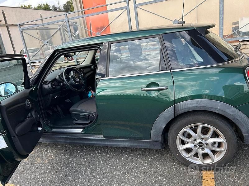 Usata Mini One D 95 CV (69 kW) 2016 Verde Utilitaria