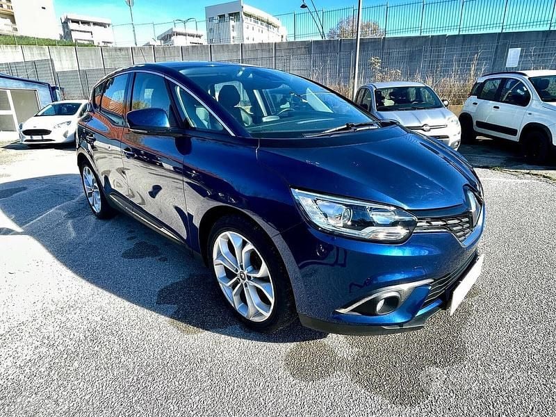 Usata Renault Scénic IV 110 CV (80 kW) 2017 Blu Monovolume