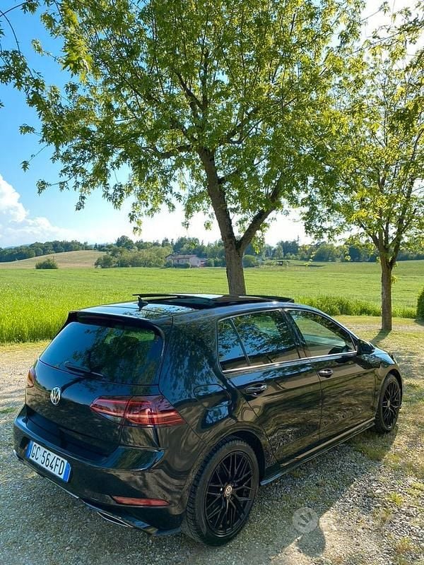 Usata VW Golf VII R-line 245 CV (180 kW) 2019 Nero Berlina