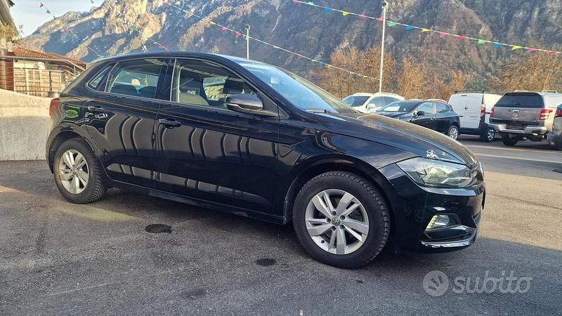 Usata VW Polo Comfortline 80 CV (58 kW) 2018 Nero Utilitaria
