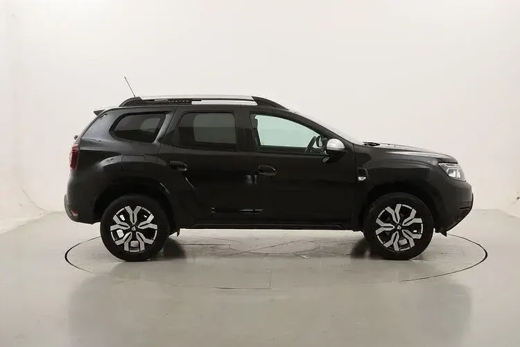 Usata Dacia Duster Prestige 101 CV (74 kW) 2022 Nero SUV