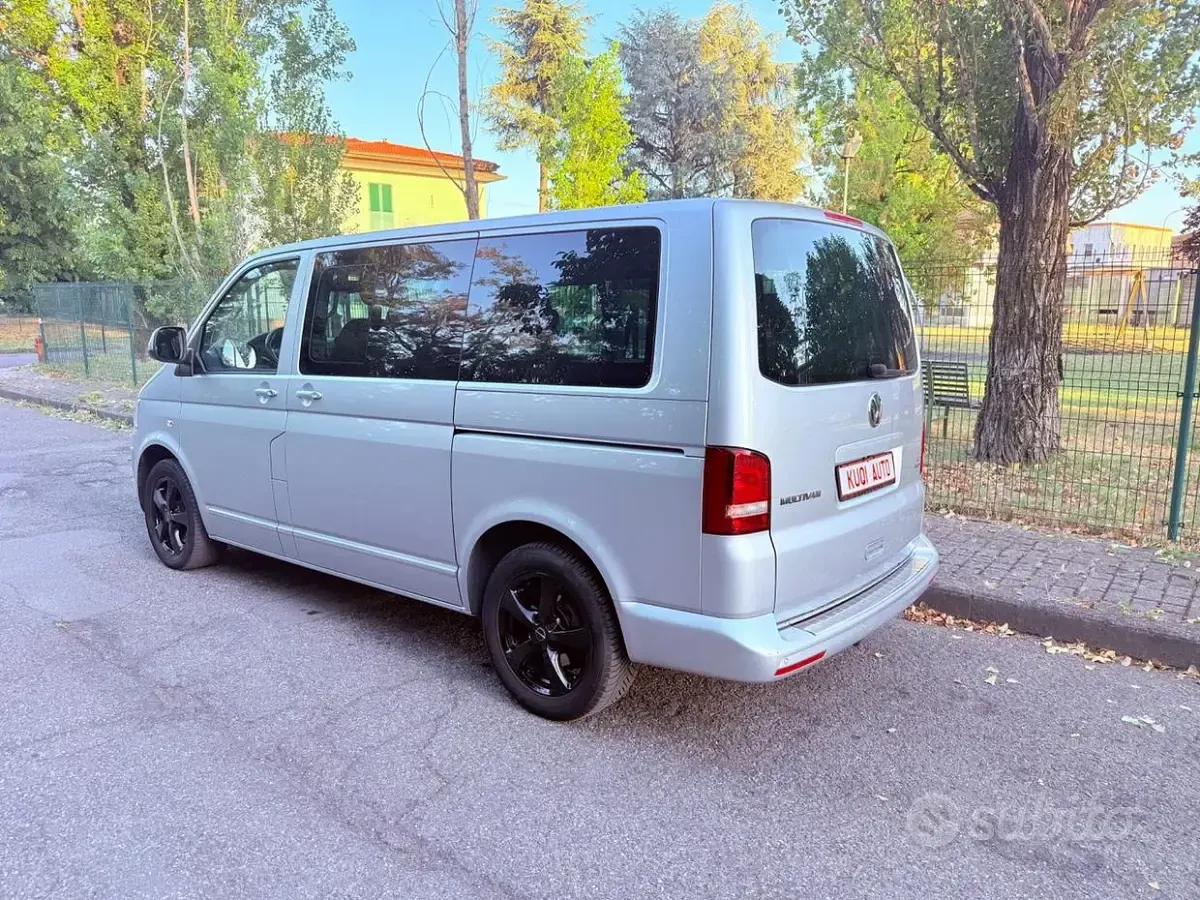 Usata VW Multivan 180 CV (132 kW) 2015 Grigio Monovolume
