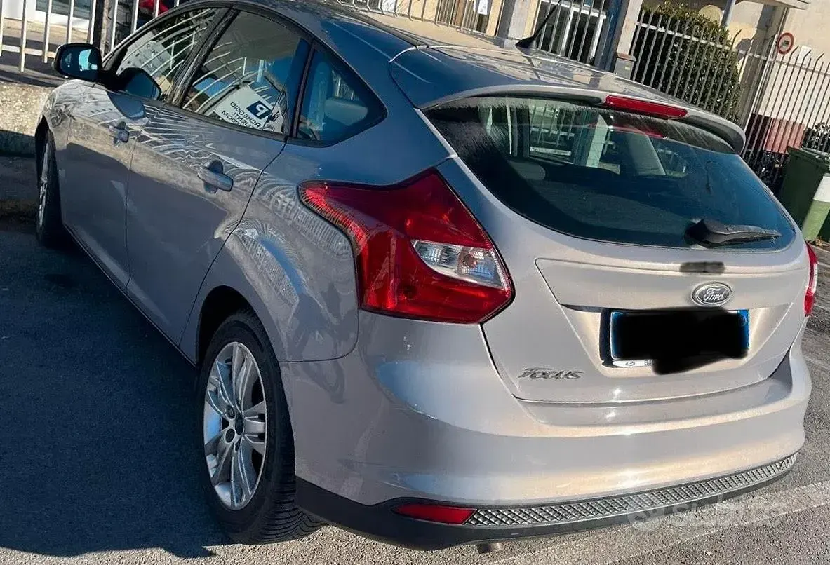 Usata Ford Focus 115 CV (84 kW) 2011 Berlina