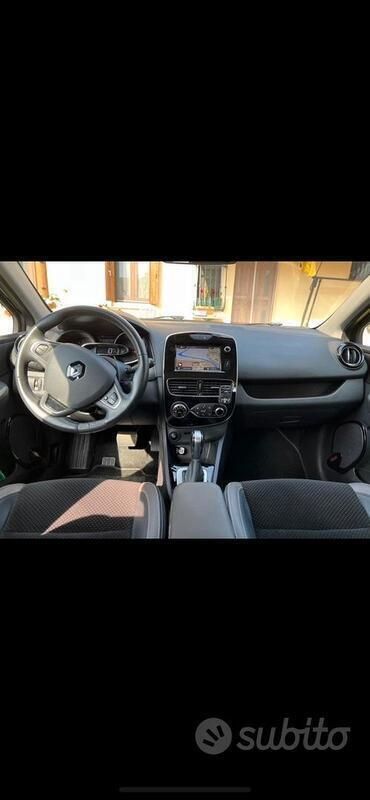 Usata Renault Clio IV Intens 120 CV (88 kW) 2017 Nero Berlina
