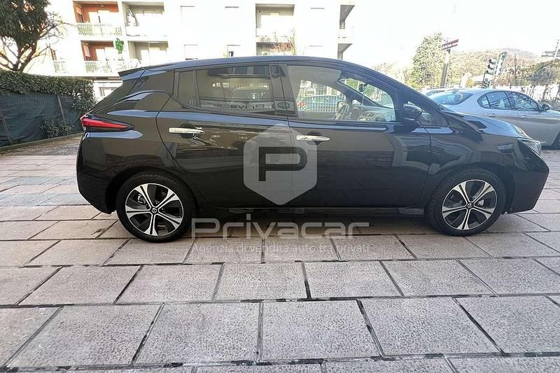 Usata Nissan Leaf N-Connecta 160 kW (218 CV) 2022 Nero Utilitaria