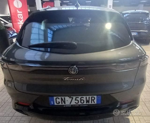 Usata Alfa Romeo Tonale Ti 160 CV (117 kW) 2023 Grigio SUV