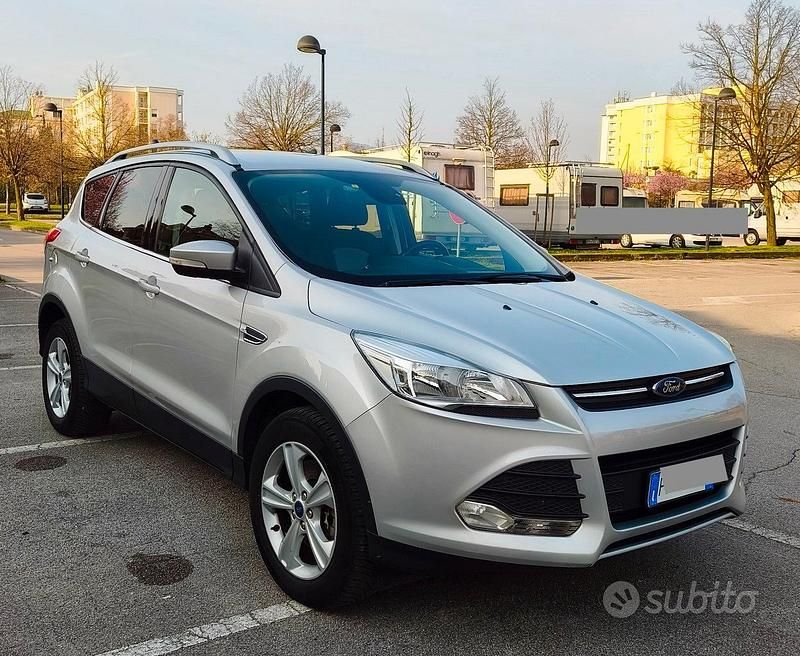 Usata Ford Kuga 115 CV (84 kW) 2017 Grigio SUV