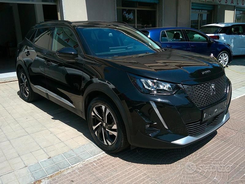 Usata Peugeot 2008 Allure 110 CV (80 kW) 2021 Nero SUV
