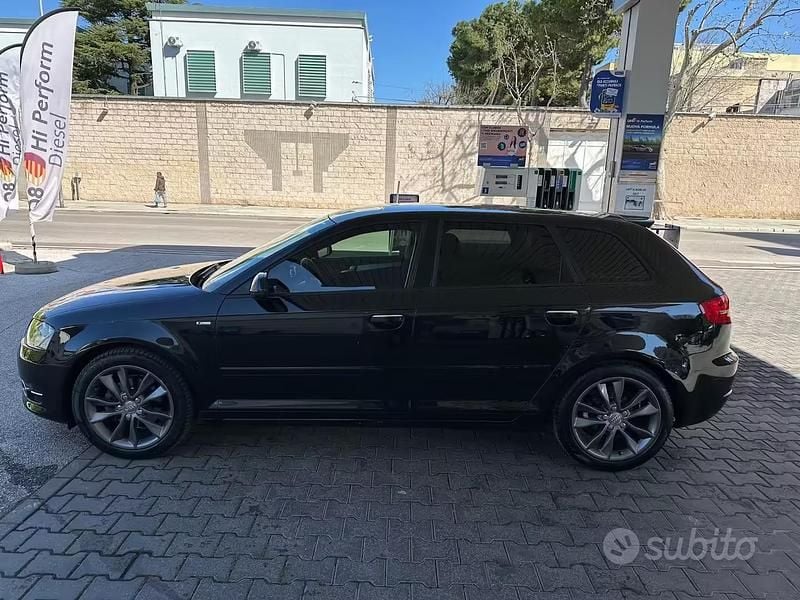 Usata Audi A3 140 CV (102 kW) 2012 Nero Utilitaria