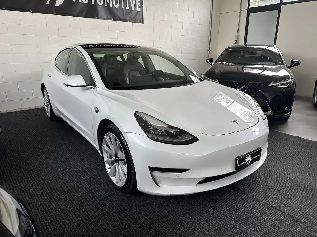 Usata Tesla Model 3 Long Range AWD 152 kW (208 CV) 2020 Bianco Berlina