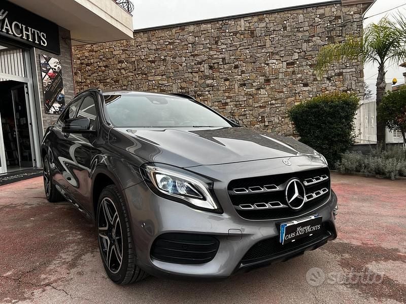 Usata Mercedes GLA200 AMG 136 CV (100 kW) 2019 Grigio SUV