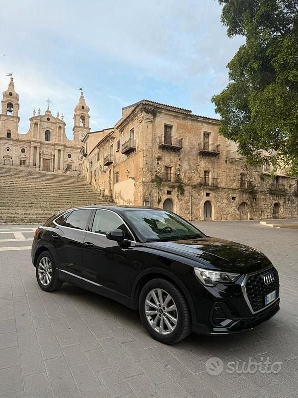Usata Audi Q3 Sportback Business Plus 150 CV (110 kW) 2021 Nero SUV