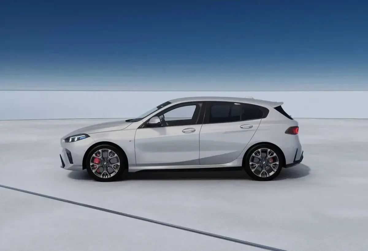 Usata BMW 118 M Sport 150 CV (110 kW) 2025 Grigio Utilitaria