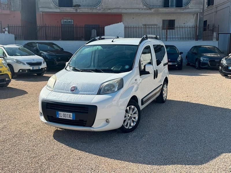 Usata Fiat Qubo Trekking 95 CV (69 kW) 2012 Bianco Monovolume