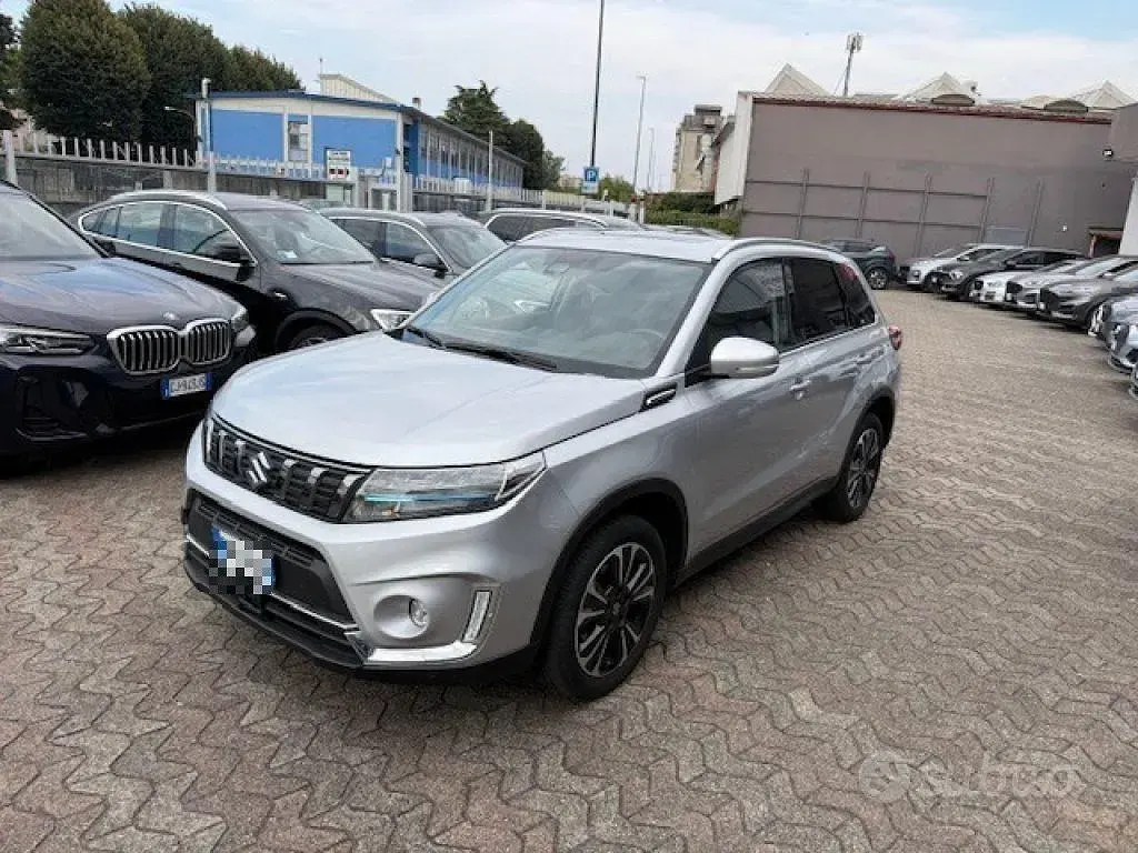 Usata Suzuki Vitara 102 CV (75 kW) 2022 Grigio SUV