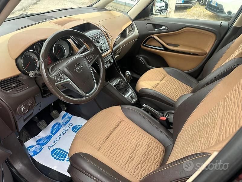 Usata Opel Zafira Tourer Cosmo 150 CV (110 kW) 2014 Marrone Monovolume