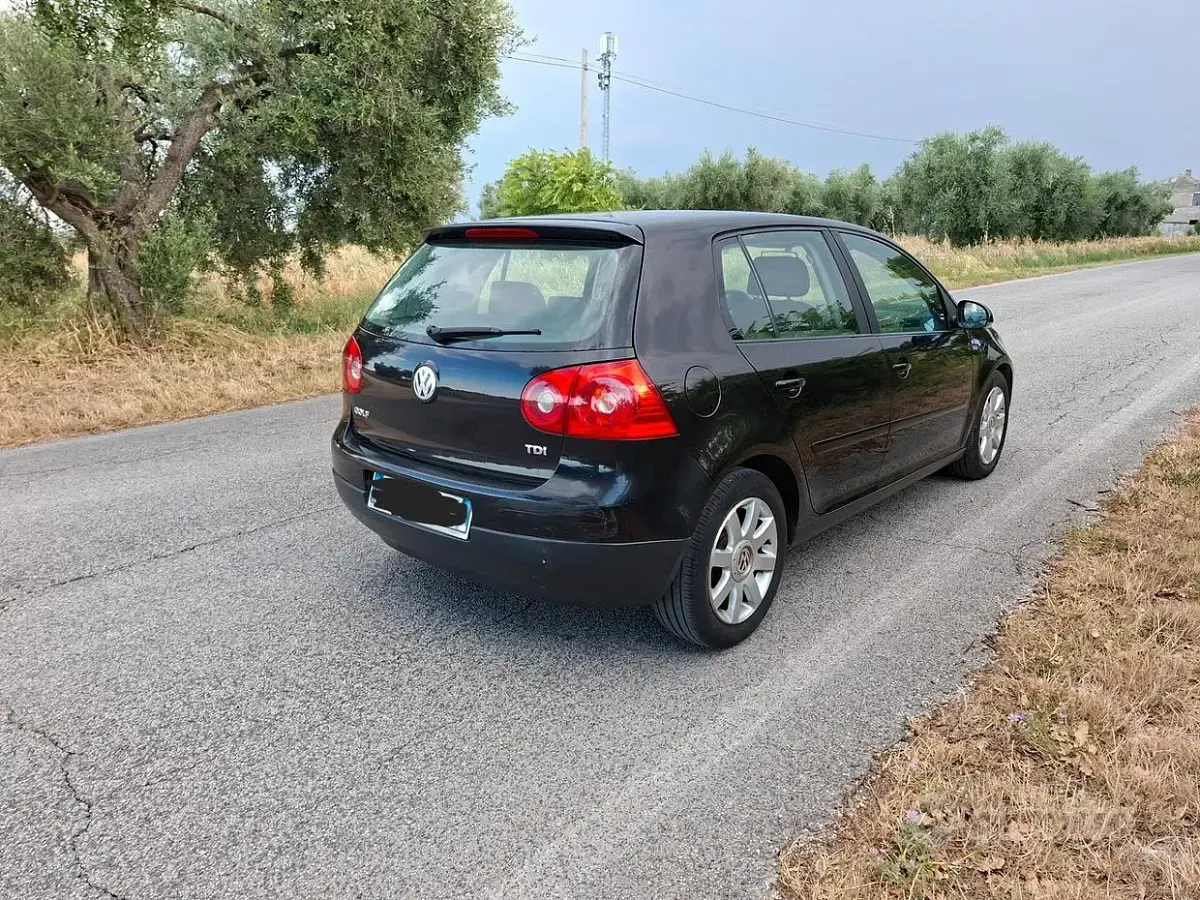 Usata VW Golf VI Comfortline 105 CV (77 kW) 2008 Nero Utilitaria