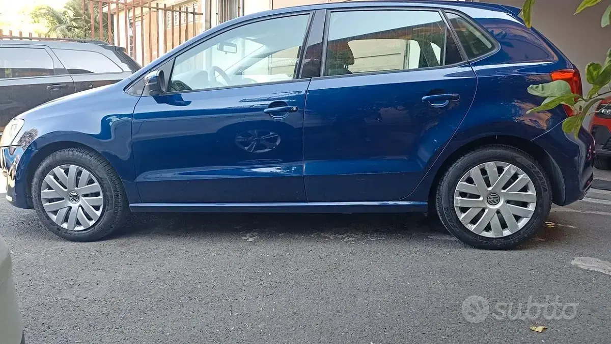 Usata VW Polo Trendline 90 CV (66 kW) 2010 Blu Utilitaria