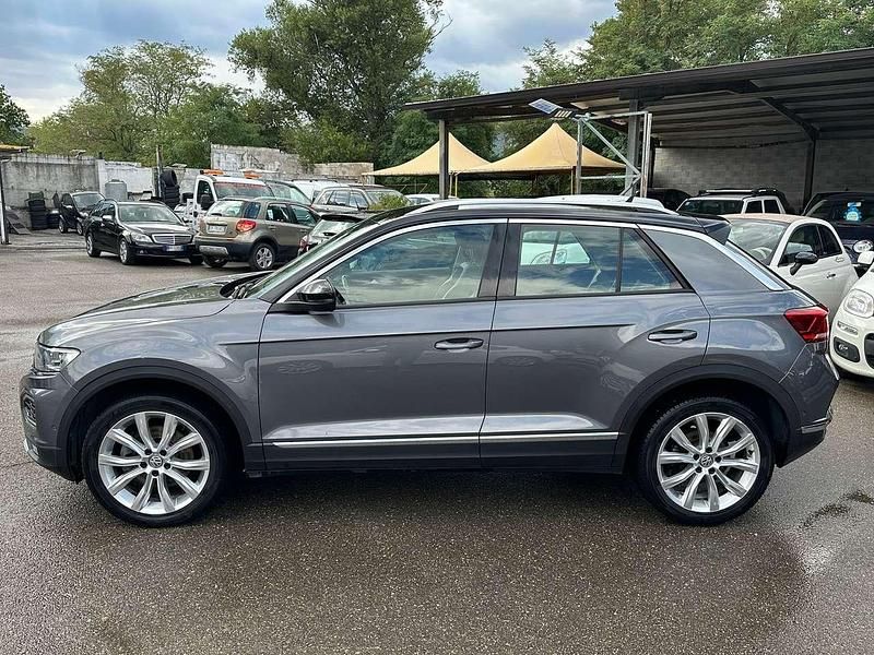Usata VW T-Roc 150 CV (110 kW) 2018 Grigio SUV