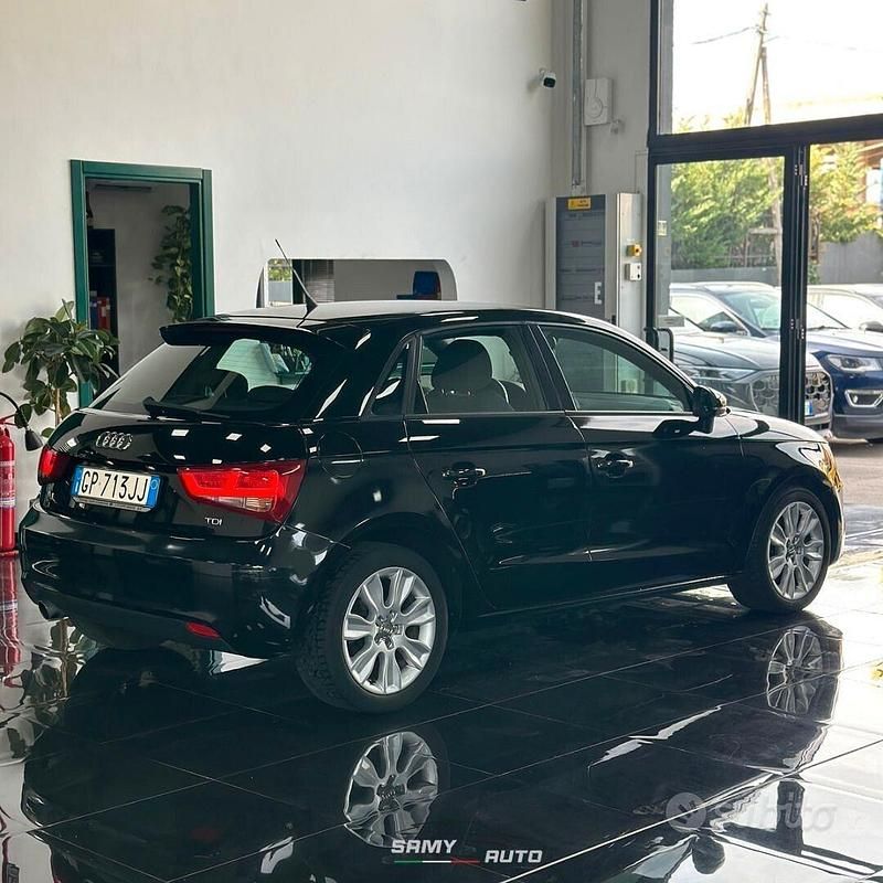Usata Audi A1 105 CV (77 kW) 2012 Nero Utilitaria