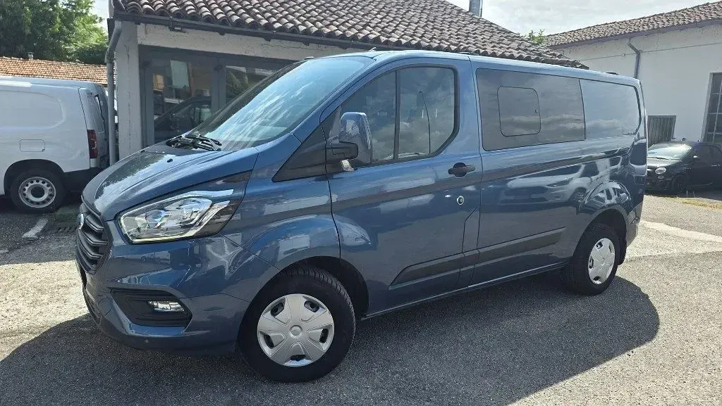Usata Ford Transit Custom Trend 131 CV (96 kW) 2022 Blu / metallizzato Berlina