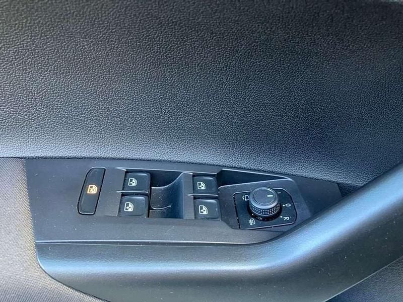 Usado VW Taigo Life 95 CV (69 kW) 2023 Blanco SUV