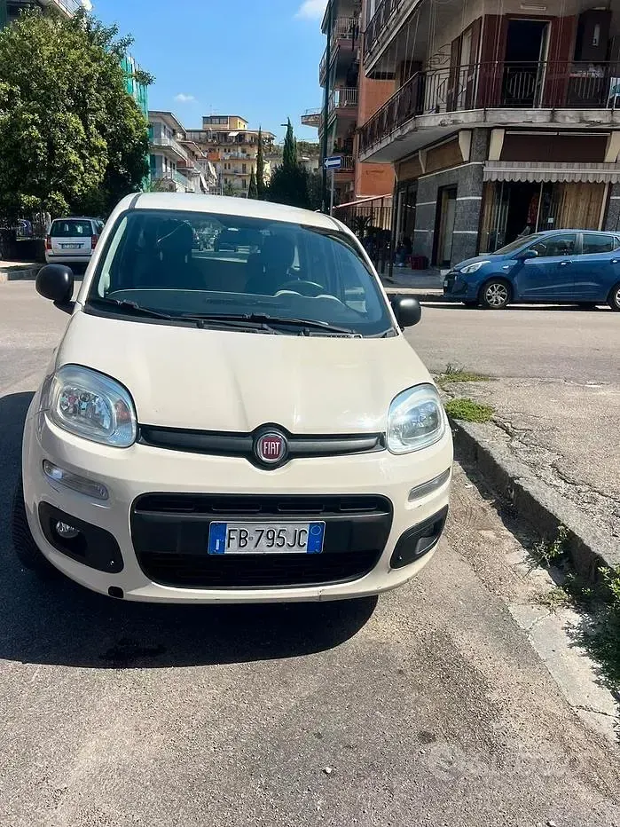 Usata Fiat Panda 70 CV (51 kW) 2015 Utilitaria