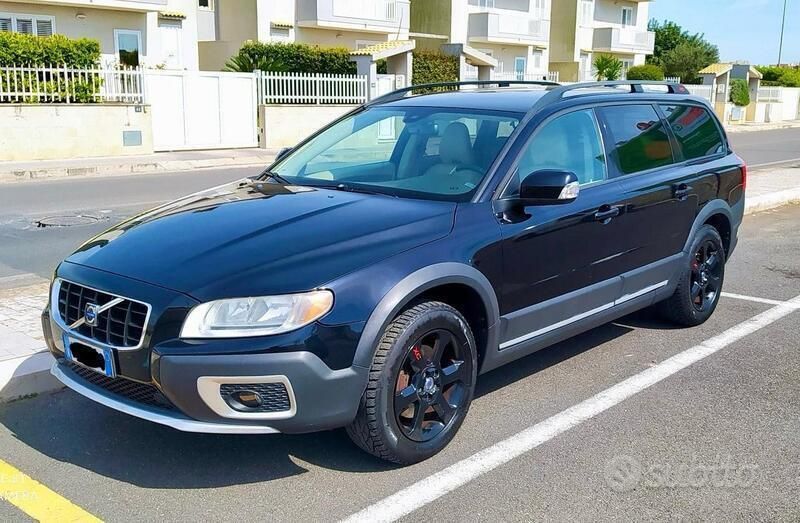 Usata Volvo XC70 185 CV (136 kW) 2008 Nero SUV