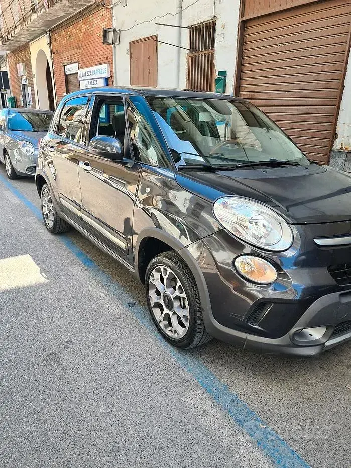 Usata Fiat 500L Trekking 85 CV (62 kW) 2015 Grigio Monovolume