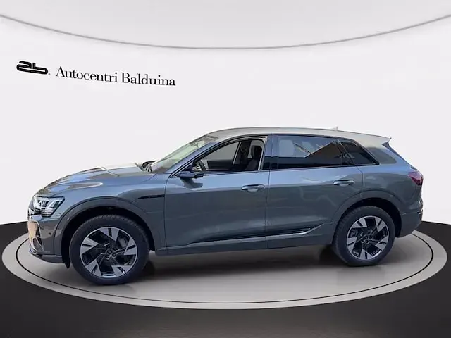 Usata Audi Q8 e-tron Advanced 300 kW (408 CV) 2024 Grigio chronos metallizzato SUV