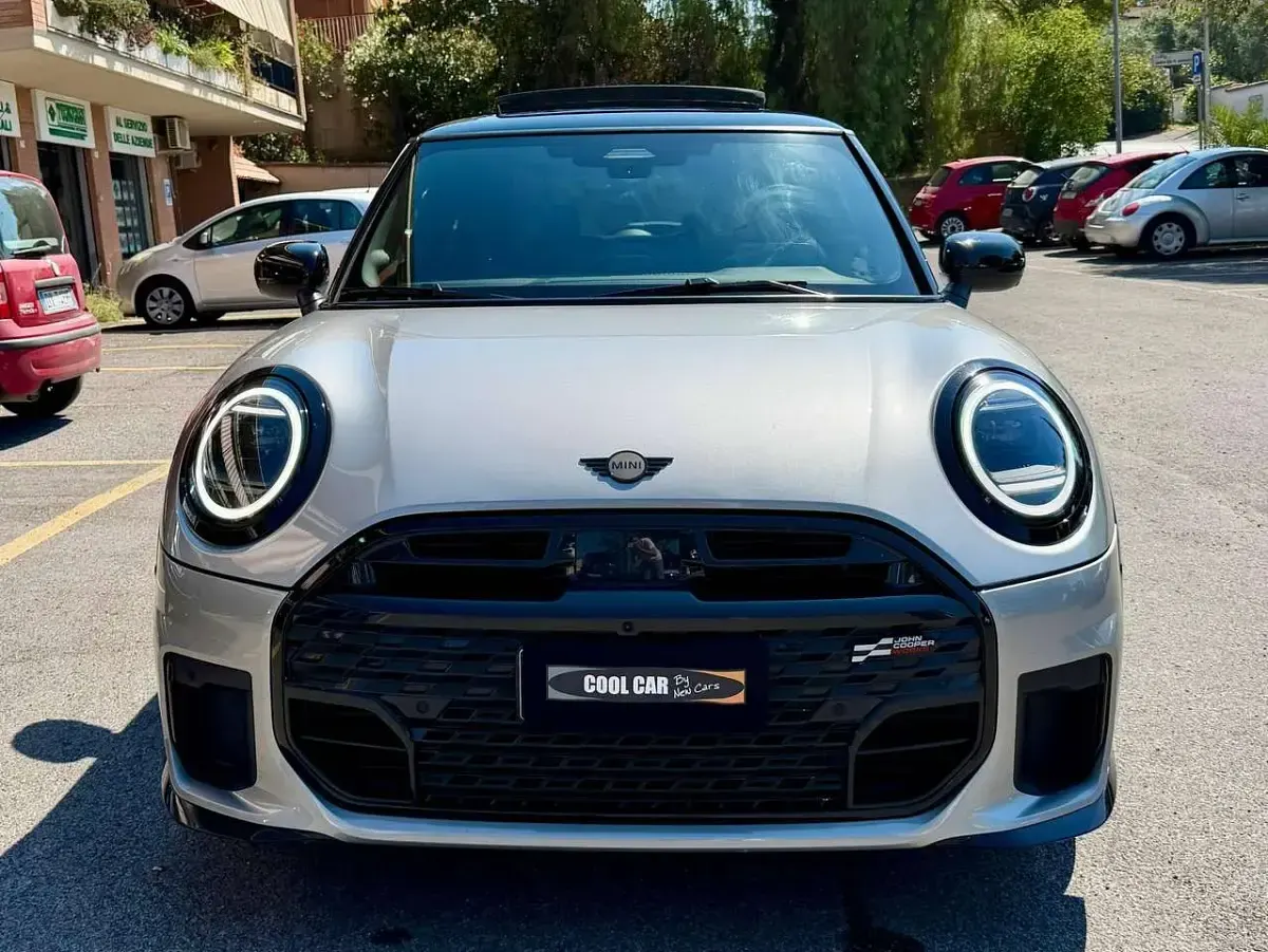 Usata Mini John Cooper Works 204 CV (150 kW) 2024 Melting silver iii Utilitaria