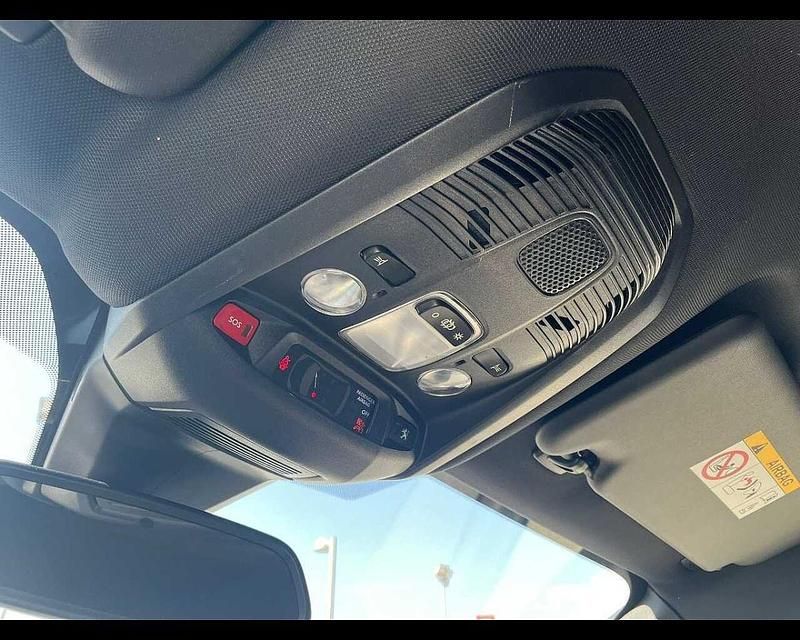 Usata Peugeot 3008 GT-line 130 CV (95 kW) 2019 Marrone SUV