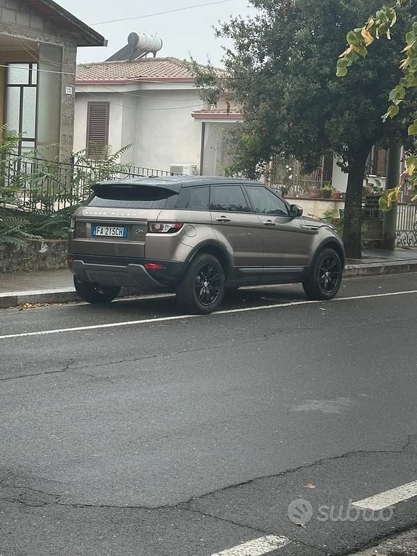 Usata Land Rover Range Rover evoque 190 CV (139 kW) 2015 Station wagon