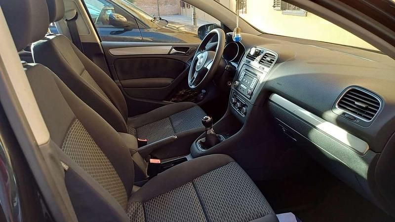 Usata VW Golf VI Comfortline 105 CV (77 kW) 2010 Utilitaria