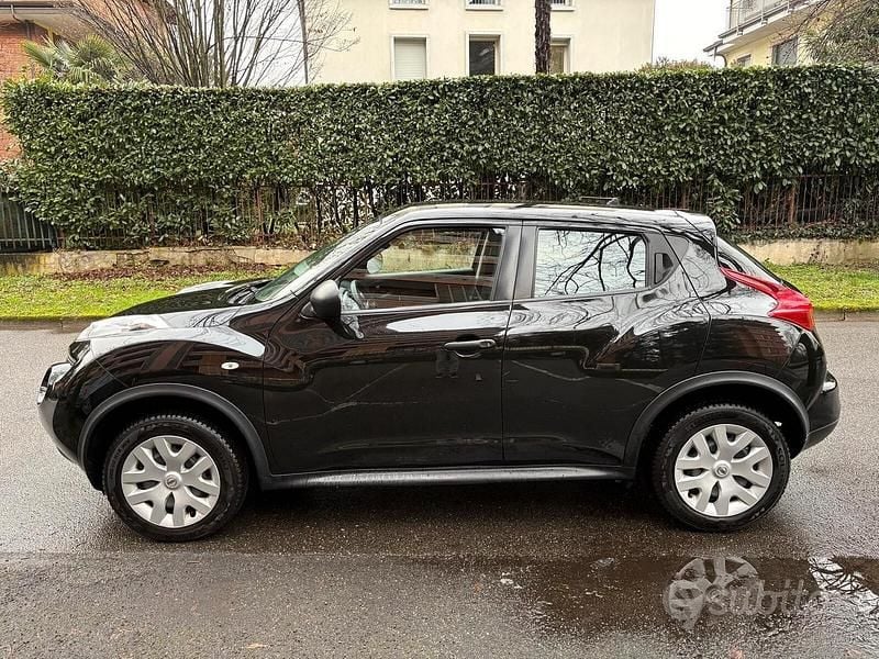 Usata Nissan Juke Acenta 117 CV (86 kW) 2015 Nero SUV